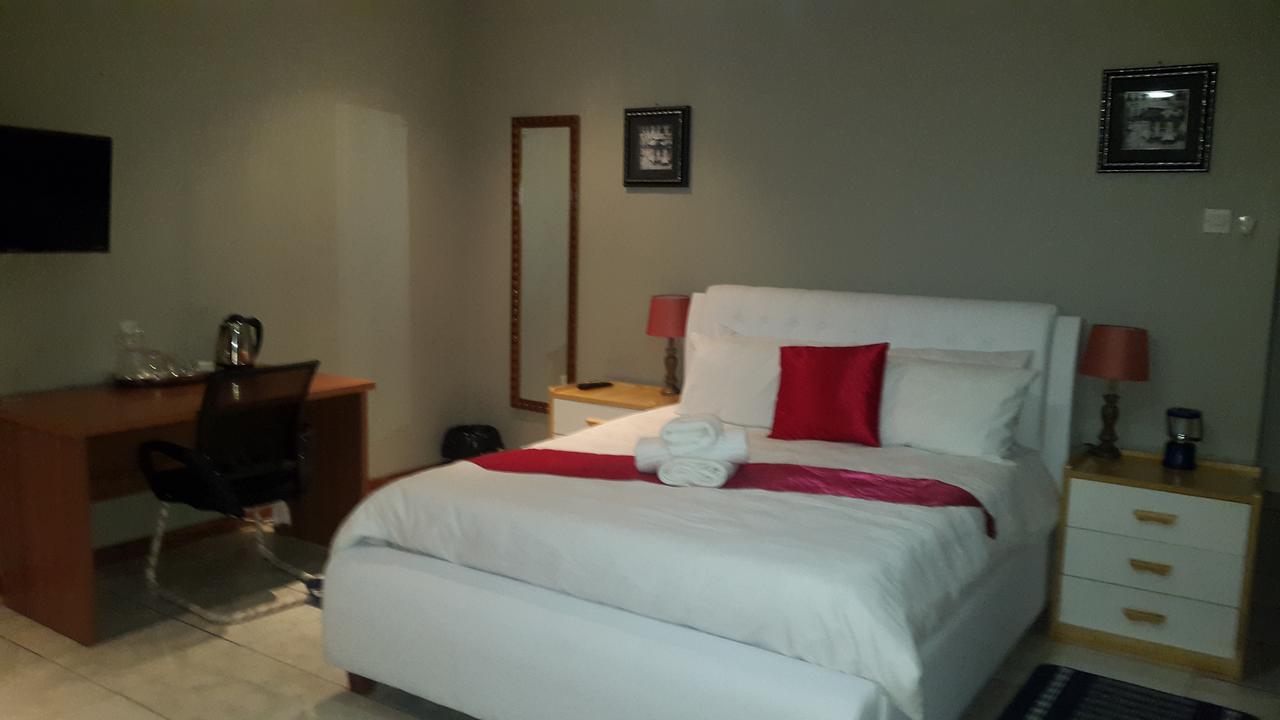 Tintech Bed&Breakfast Francistown Exteriér fotografie